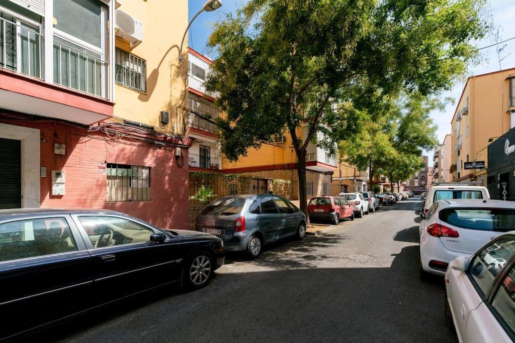 Triana Home Sevilla Bagian luar foto