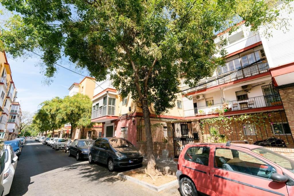 Triana Home Sevilla Bagian luar foto
