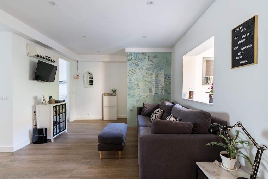 Triana Home Sevilla Bagian luar foto