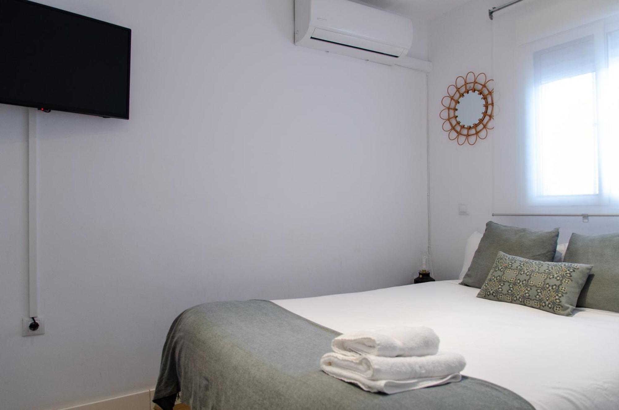 Triana Home Sevilla Bagian luar foto