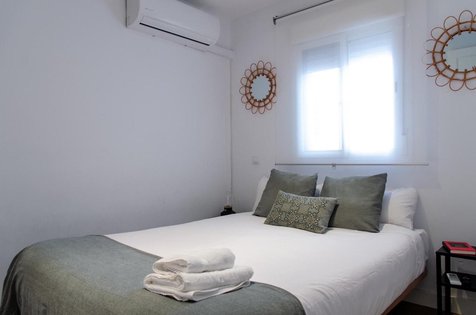 Triana Home Sevilla Bagian luar foto