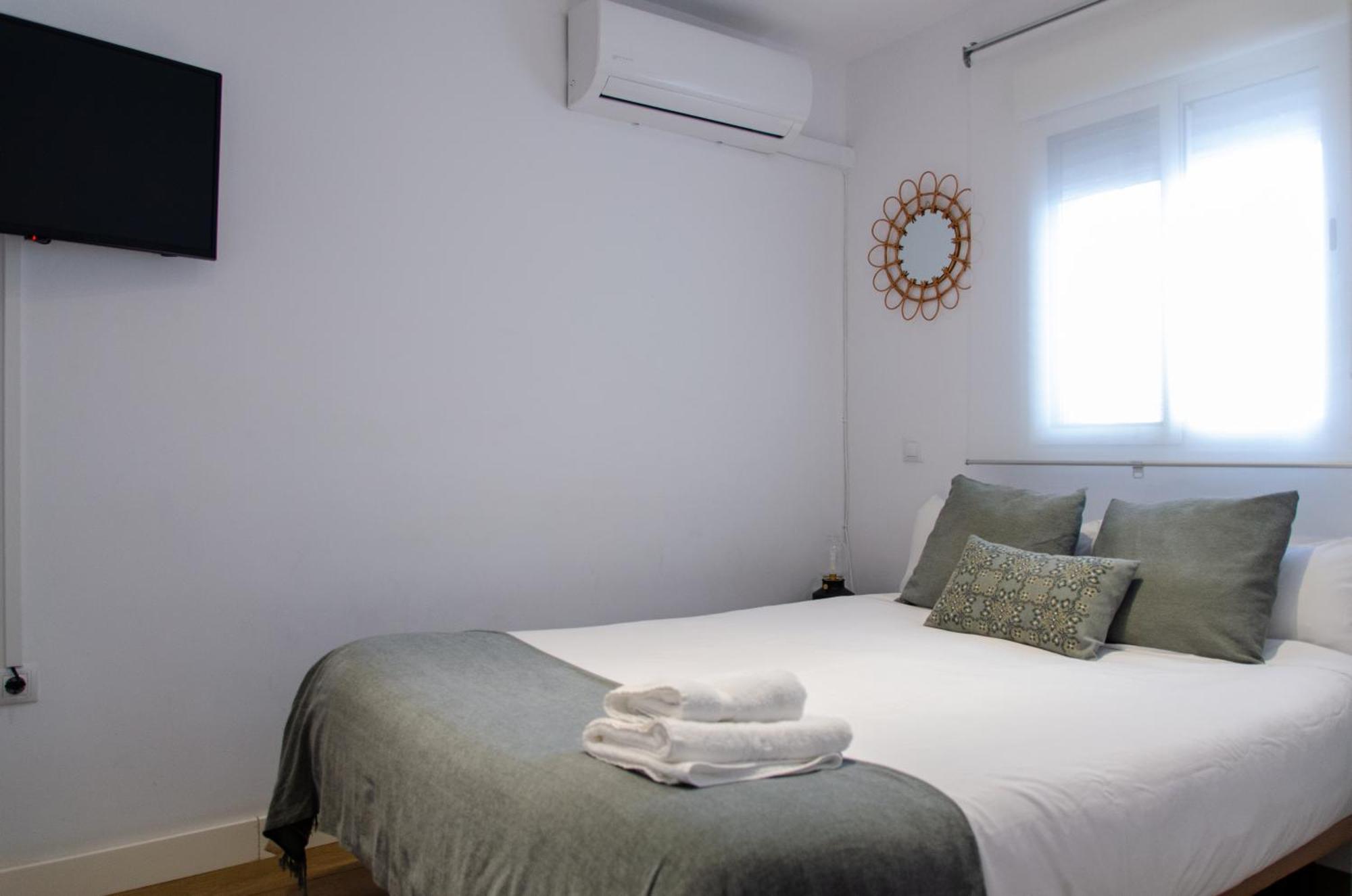 Triana Home Sevilla Bagian luar foto