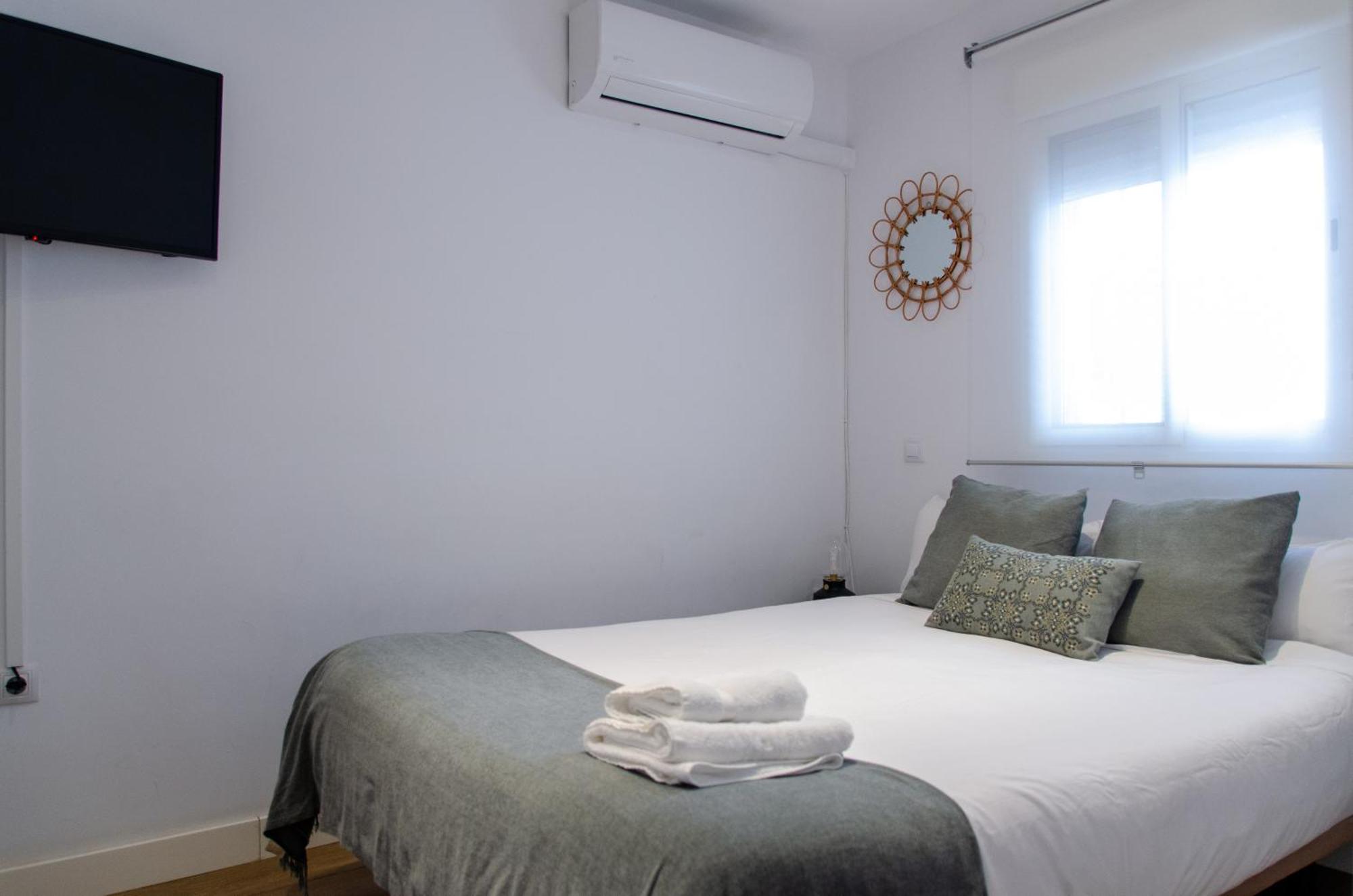 Triana Home Sevilla Bagian luar foto