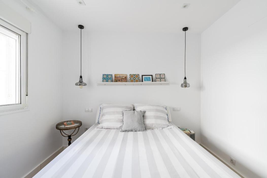 Triana Home Sevilla Bagian luar foto