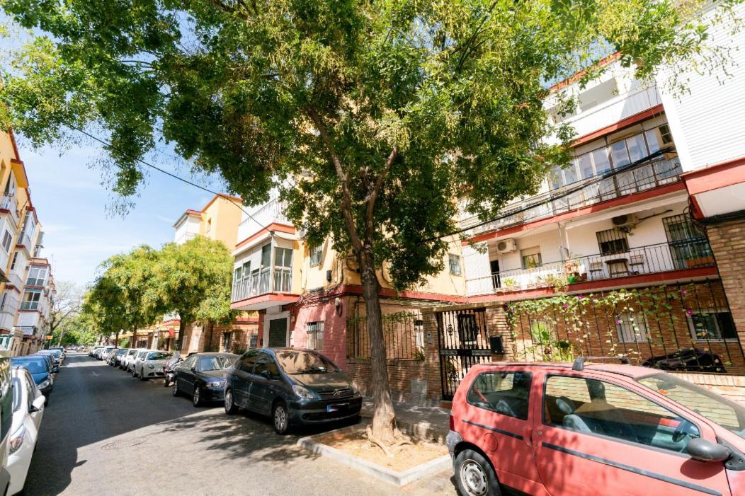 Triana Home Sevilla Bagian luar foto
